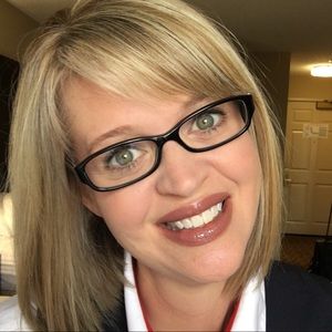 Meet your Posher, Christy